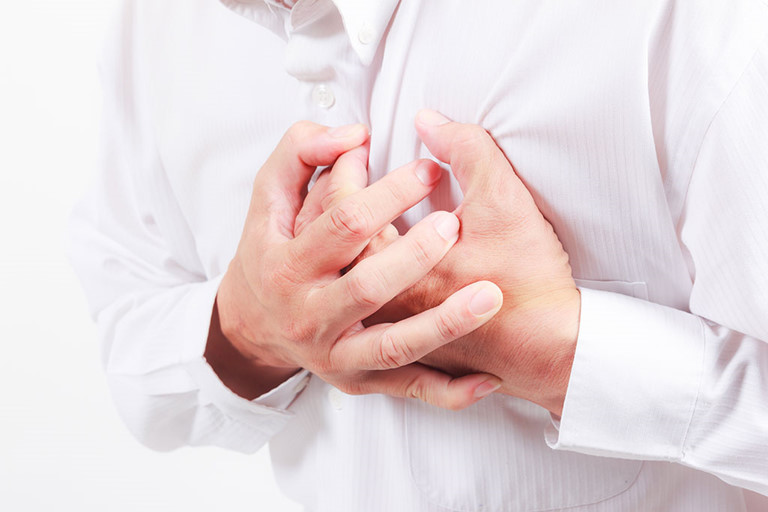 Bệnh nhân có sốc tim hoặc có rối loạn huyết động